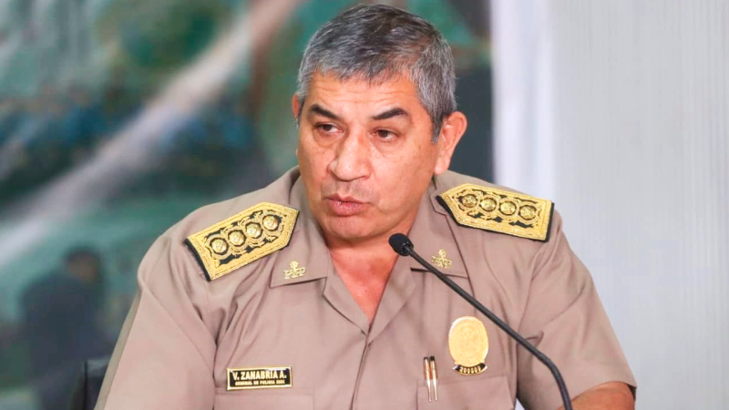 Fiscalía solicita suspender por 18 meses a Víctor Zanabria de su cargo como comandante general de la Policía